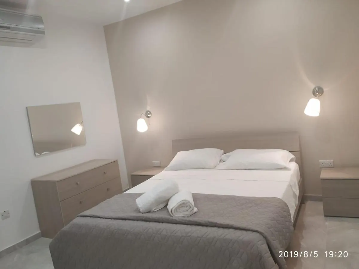 Ta Xbiex Lux Studio Malta
